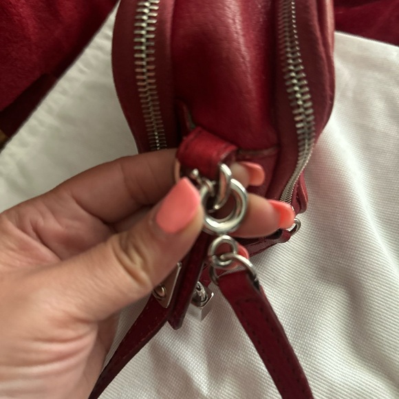 D&G Red Leather Top Zip Camera Shoulder BagW/Dust bag - Picture 6 of 16